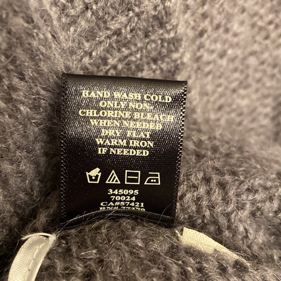 EUC Ann Taylor long sleeve gray button up, long knit cardigan, size US Large - Picture 6 of 6